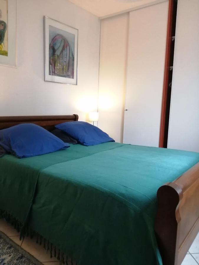 Chambres D'Hotes Les Lilas Руфек Екстериор снимка