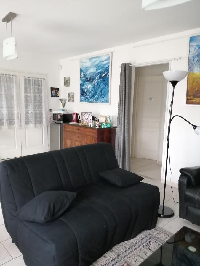 Chambres D'Hotes Les Lilas Руфек Екстериор снимка